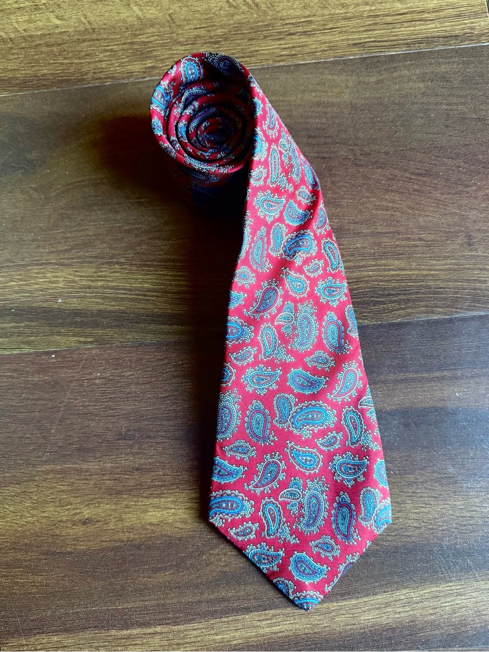 EGON VON FURSTENBERG Red Paisley Silk Tie